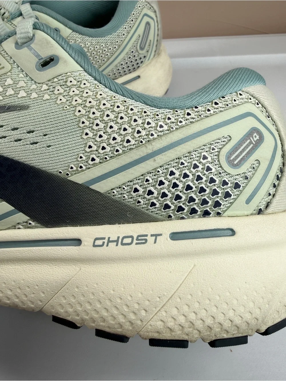 Brooks Ghost 14 Running Shoes Aqua Glass White Road Running Sneakers Women's 9
